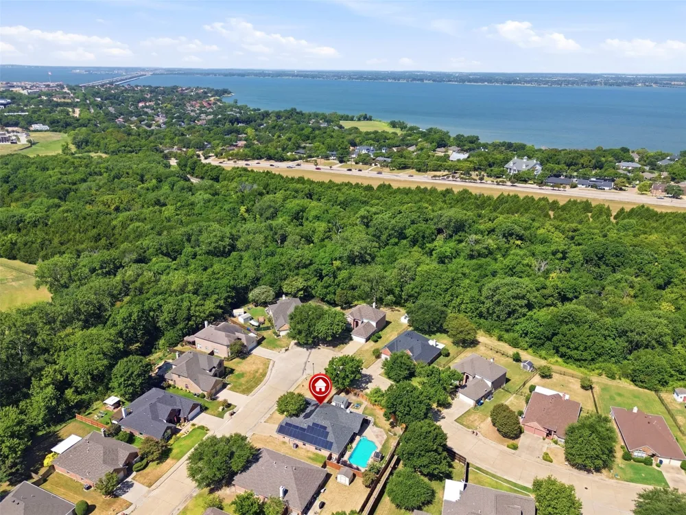 110 Julian Drive Rockwall, TX 75087