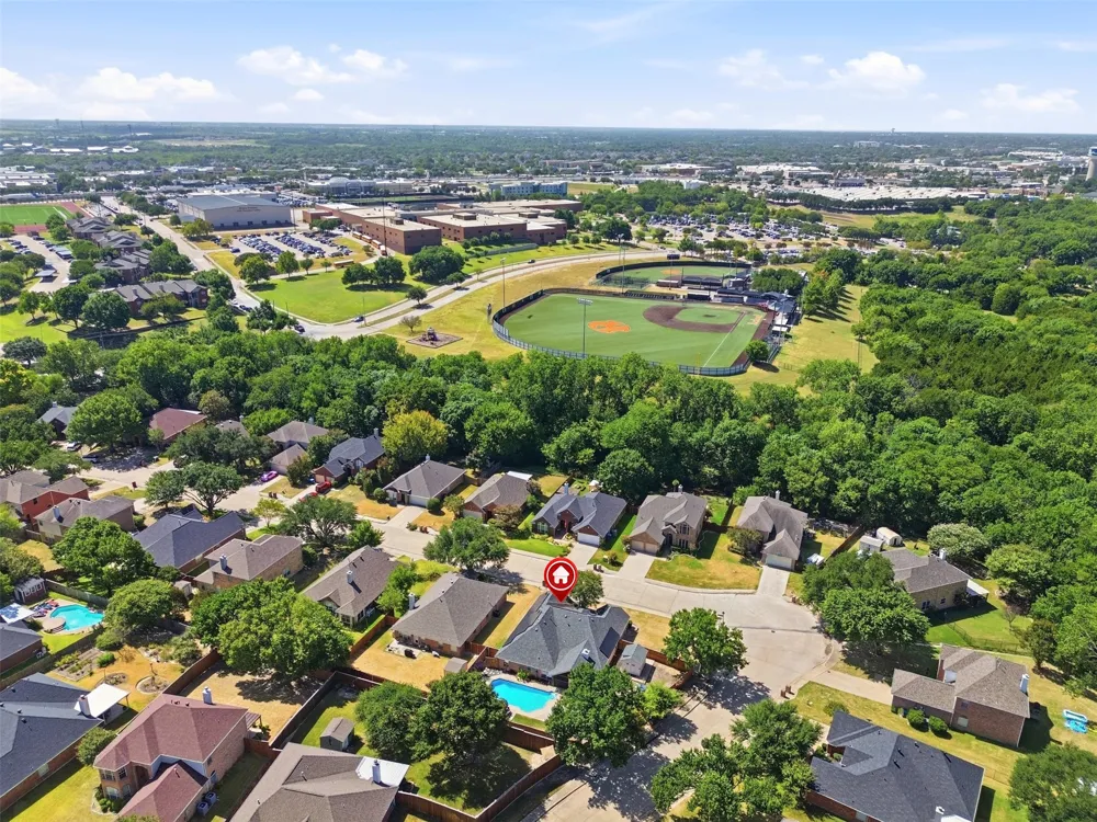 110 Julian Drive Rockwall, TX 75087