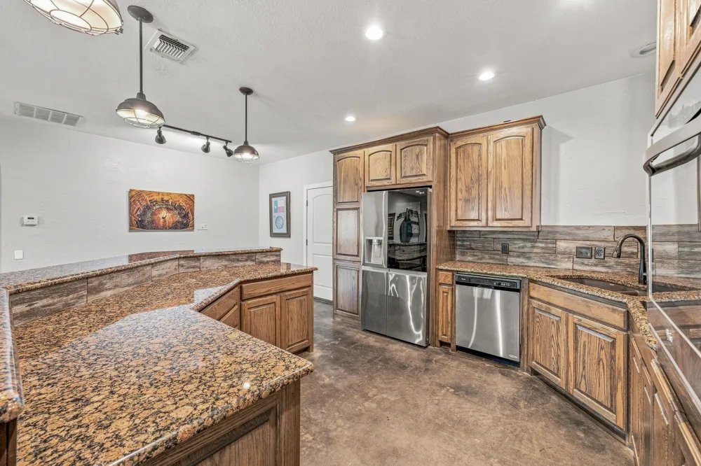 1001 Marigold Court Granbury, TX 76049