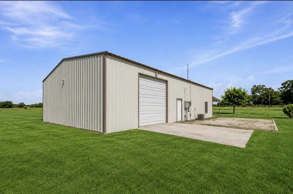 1001 Marigold Court Granbury, TX 76049