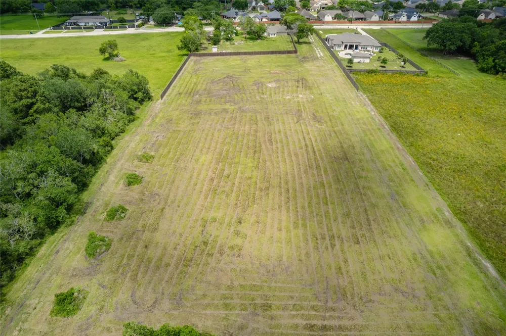 1898 Louisiana Avenue League City, TX 77573