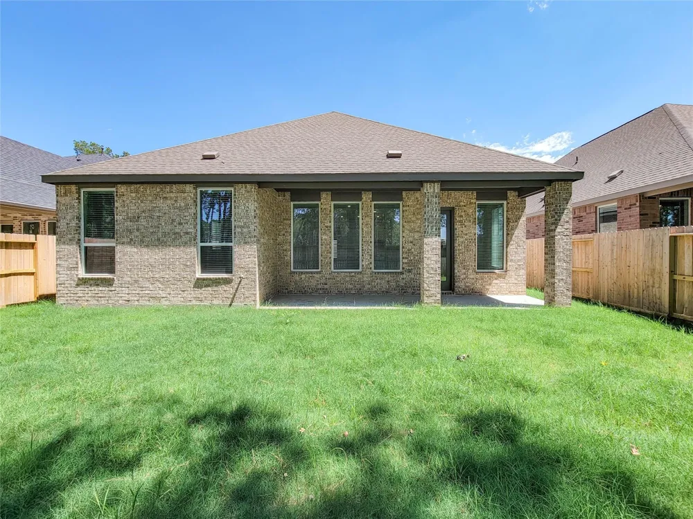 22282 Junction Peak Porter, TX 77365