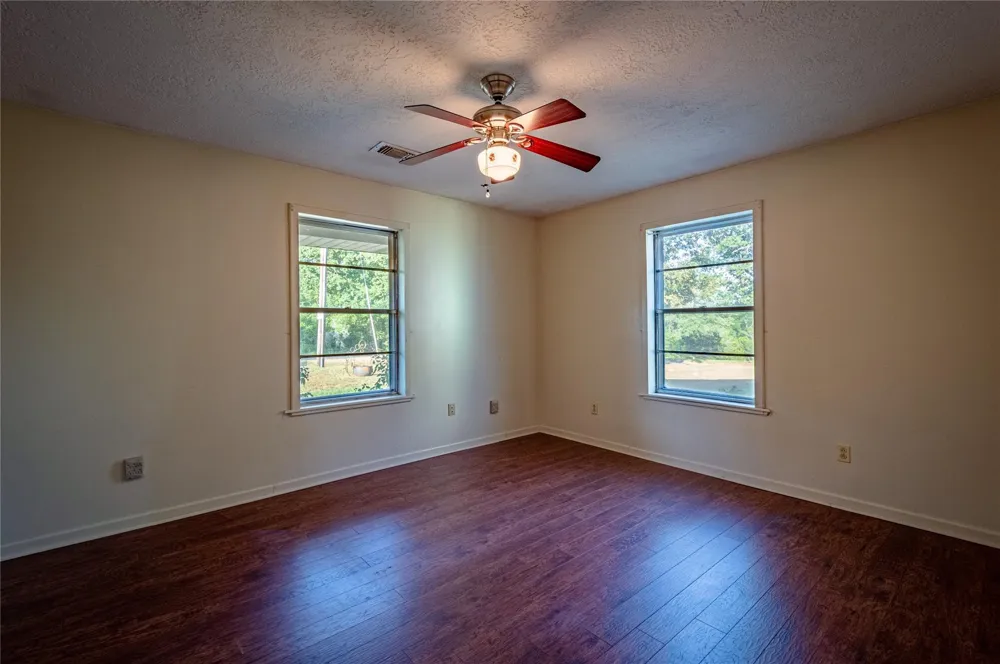 1213 Lakeland Loop Hilltop Lakes, TX 77871