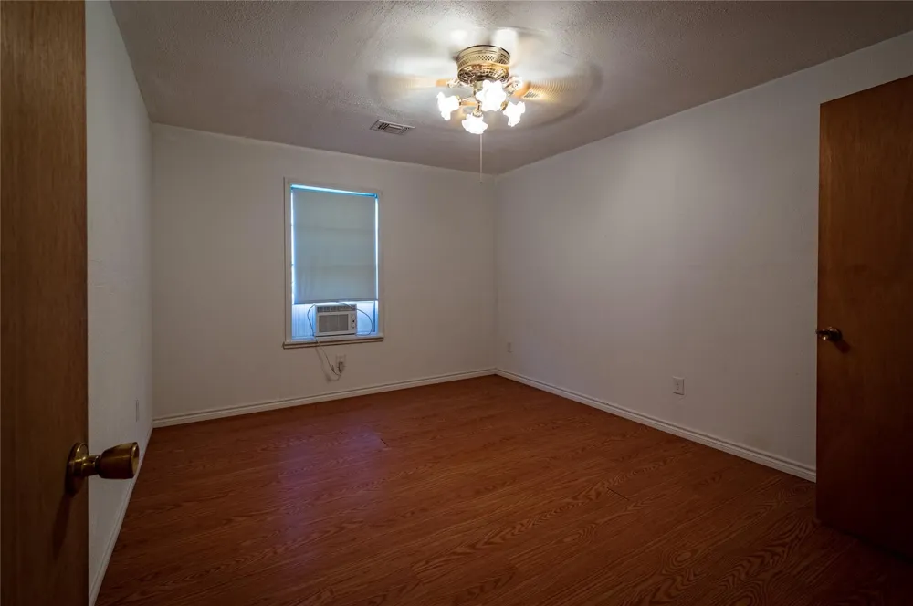 1213 Lakeland Loop Hilltop Lakes, TX 77871