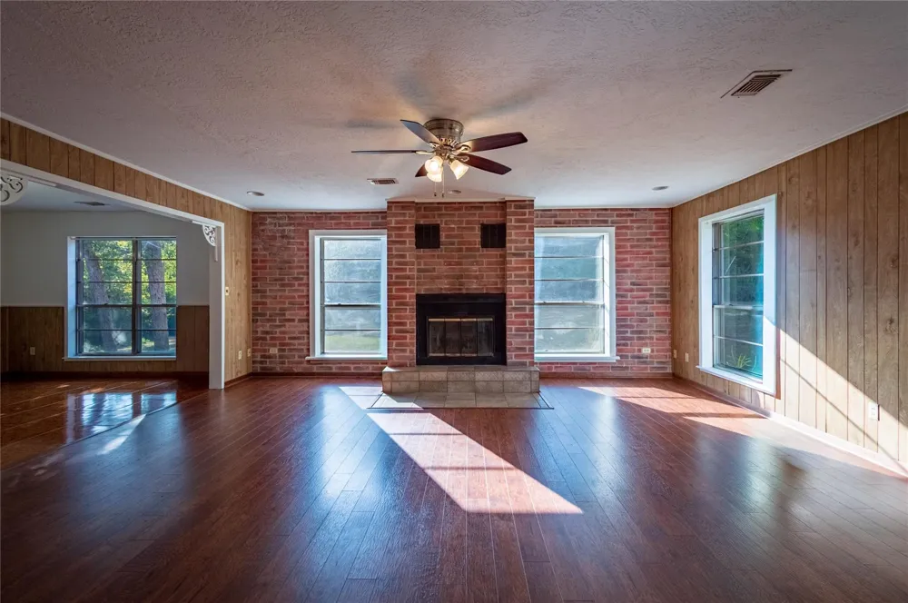 1213 Lakeland Loop Hilltop Lakes, TX 77871