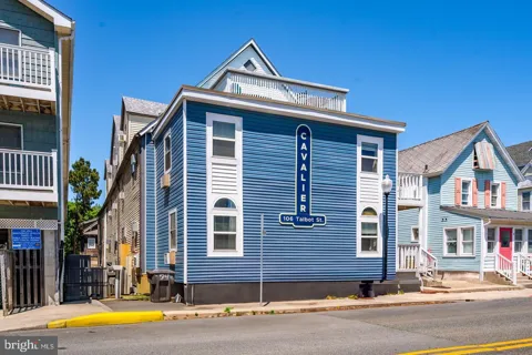 106 TALBOT STREET #105