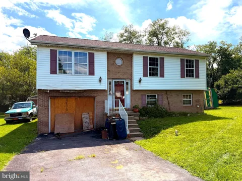 104 ARBUTUS LANE