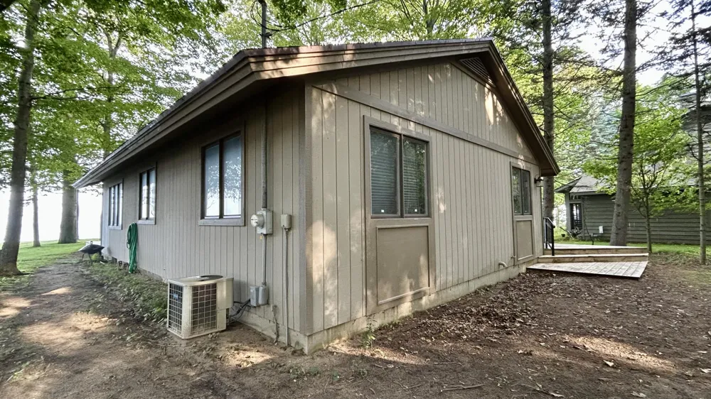 1196 Cherry Drive South Haven, MI 49090