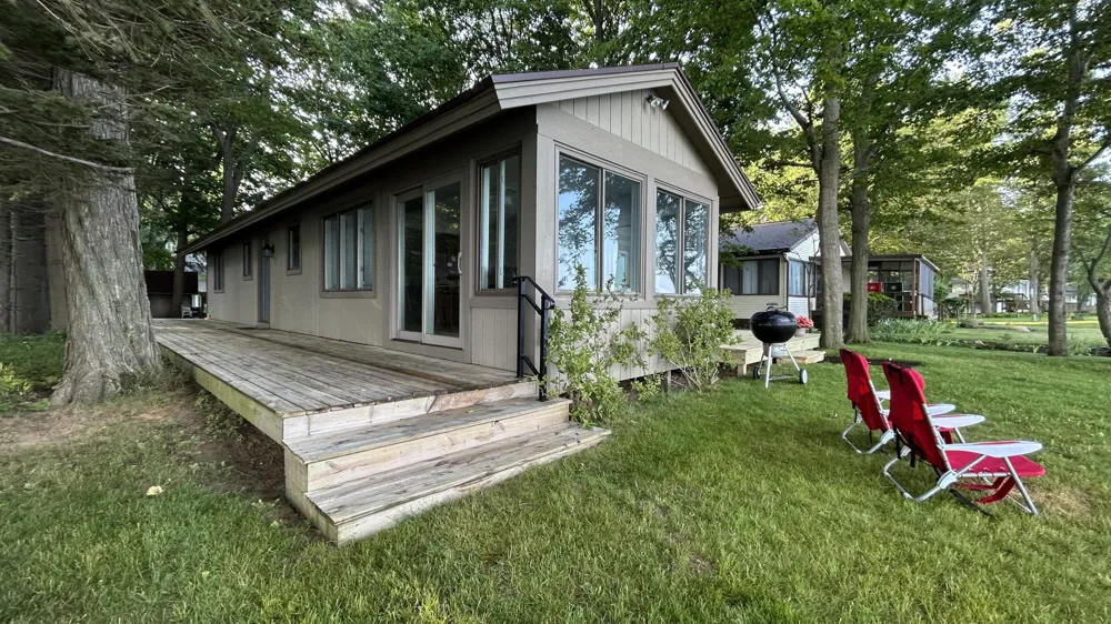 1196 Cherry Drive South Haven, MI 49090