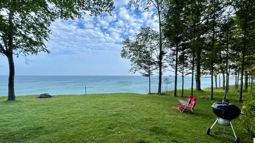 1196 Cherry Drive South Haven, MI 49090