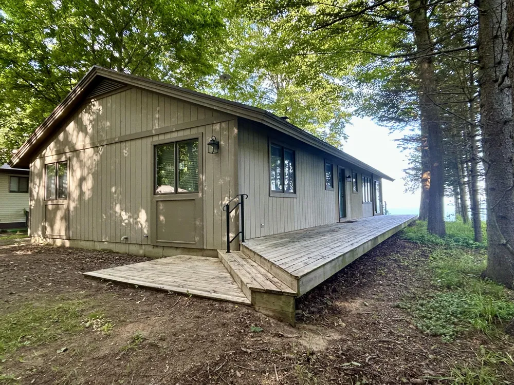 1196 Cherry Drive South Haven, MI 49090