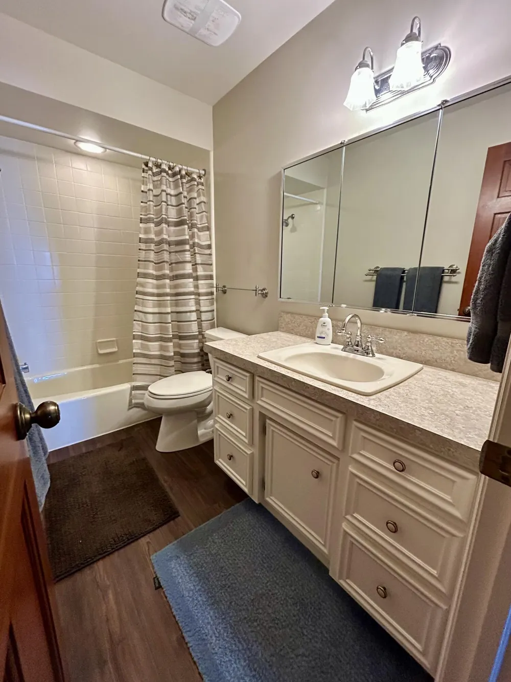 1196 Cherry Drive South Haven, MI 49090