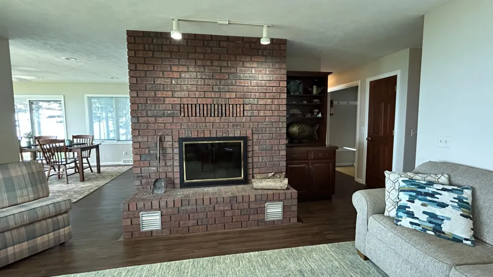 1196 Cherry Drive South Haven, MI 49090