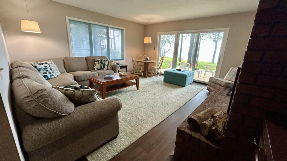 1196 Cherry Drive South Haven, MI 49090