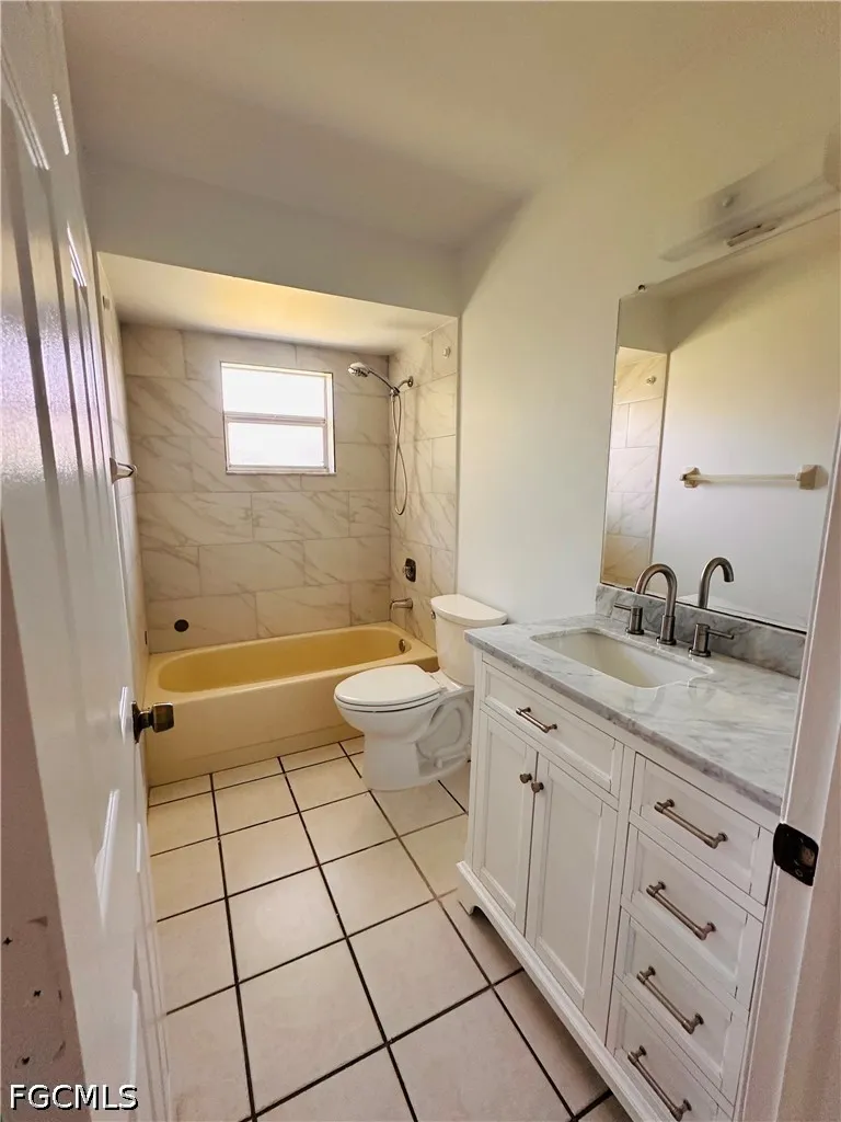 Vincennes Court #103 Cape Coral, FL 33904