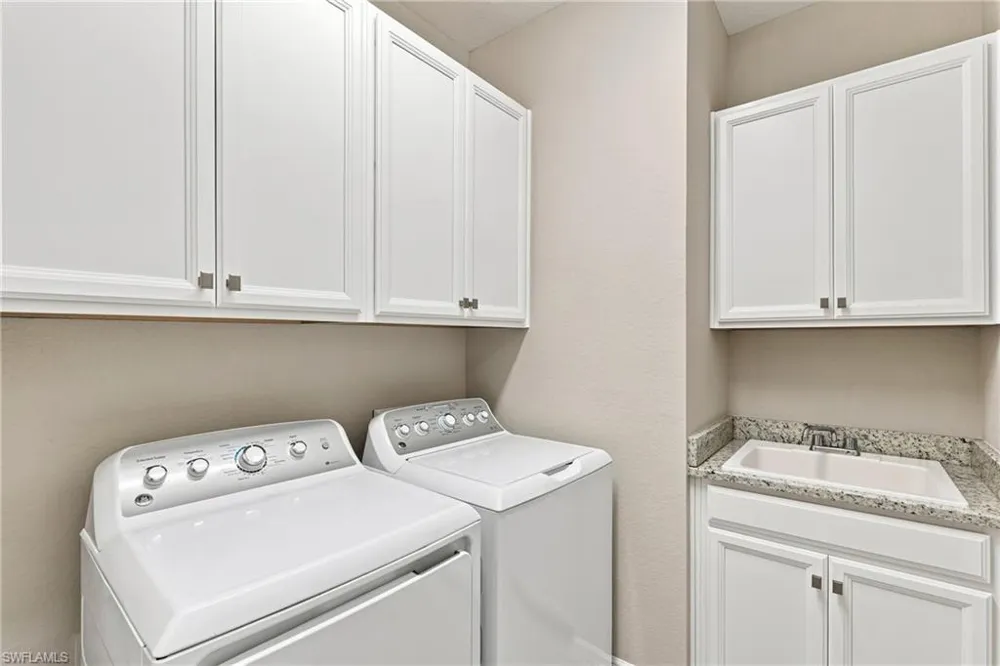 19543 Deming Lane Estero, FL 33928