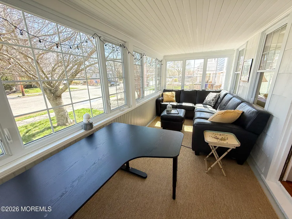 25 Ocean Avenue Manasquan, NJ 08736