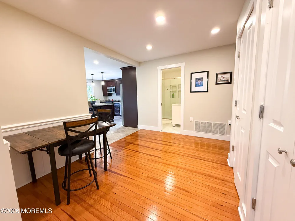 25 Ocean Avenue Manasquan, NJ 08736