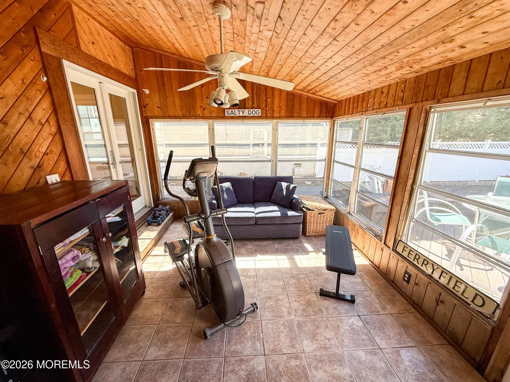 25 Ocean Avenue Manasquan, NJ 08736