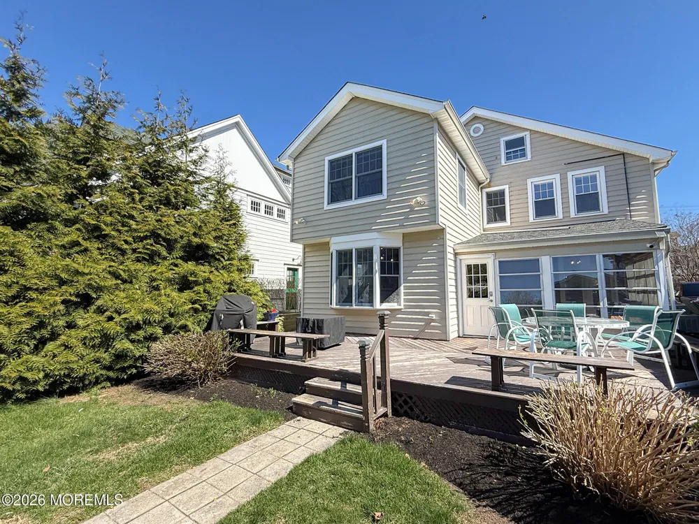 25 Ocean Avenue Manasquan, NJ 08736