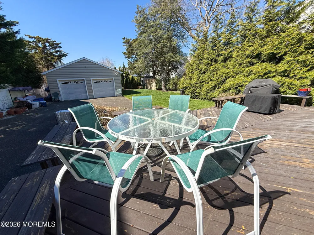 25 Ocean Avenue Manasquan, NJ 08736