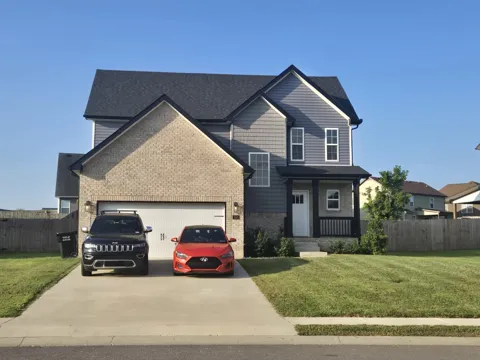 758 Banister Dr