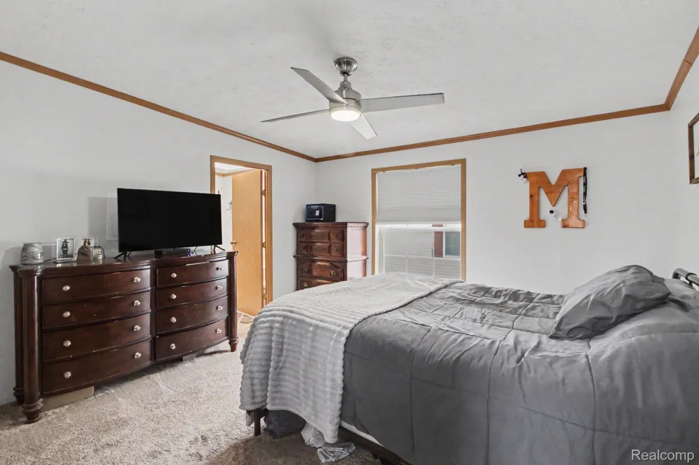 2992 Charing Cross Salem Township, MI 48167
