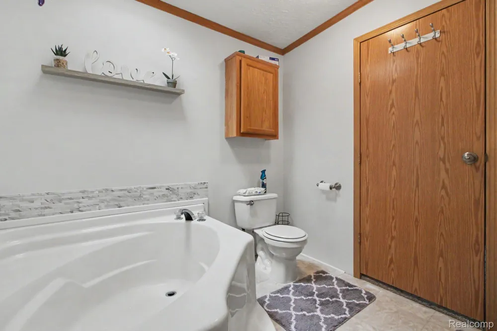 2992 Charing Cross Salem Township, MI 48167