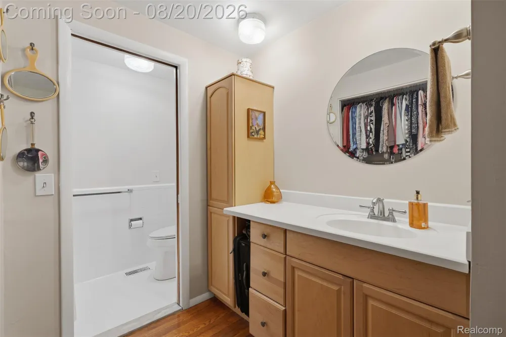 11111 Shadywood Drive Brighton Township, MI 48114