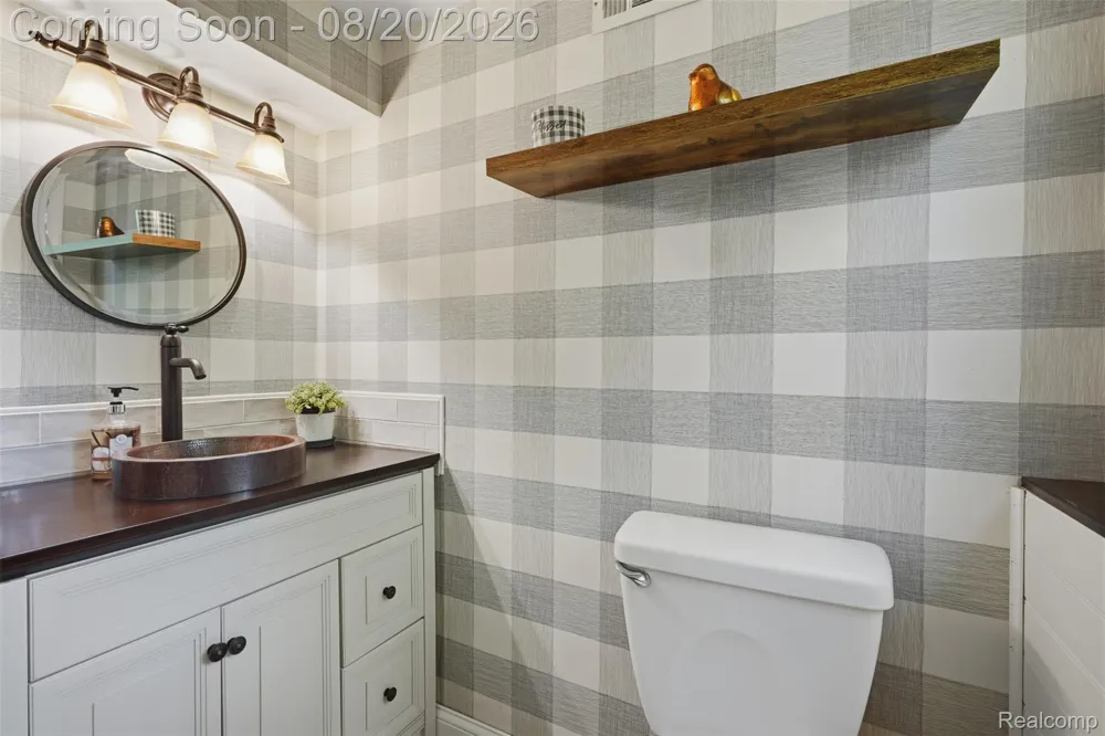 11111 Shadywood Drive Brighton Township, MI 48114