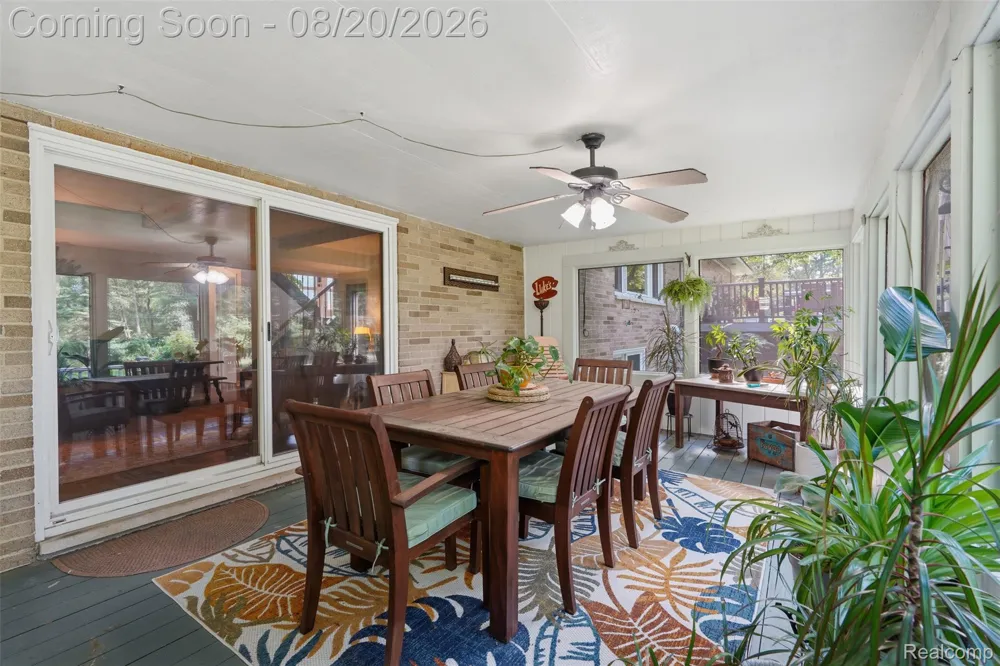 11111 Shadywood Drive Brighton Township, MI 48114