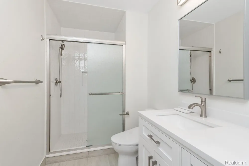 20072 Rodeo Court Southfield City, MI 48075
