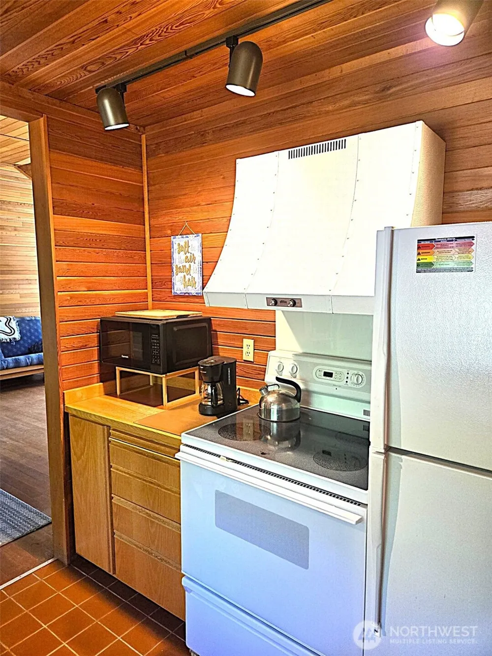 1875 State Route 105 Grayland, WA 98547