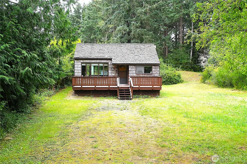 1875 State Route 105 Grayland, WA 98547