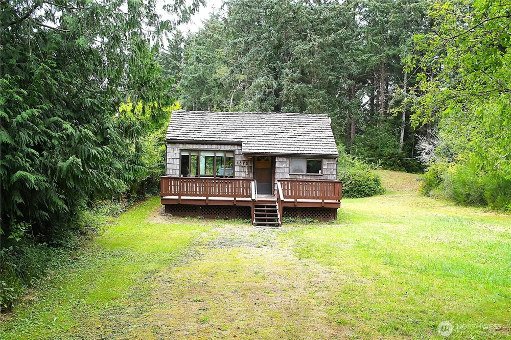1875 State Route 105 Grayland, WA 98547
