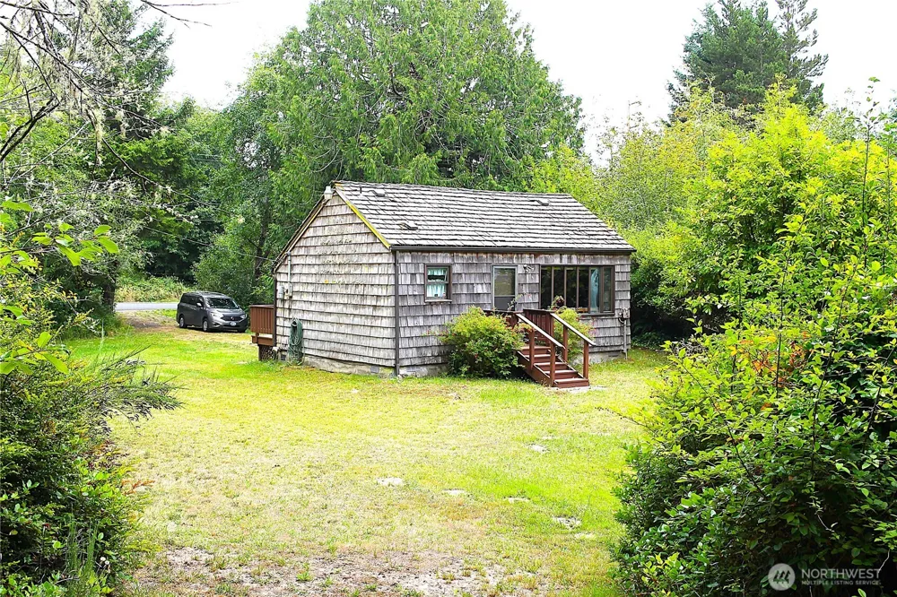 1875 State Route 105 Grayland, WA 98547