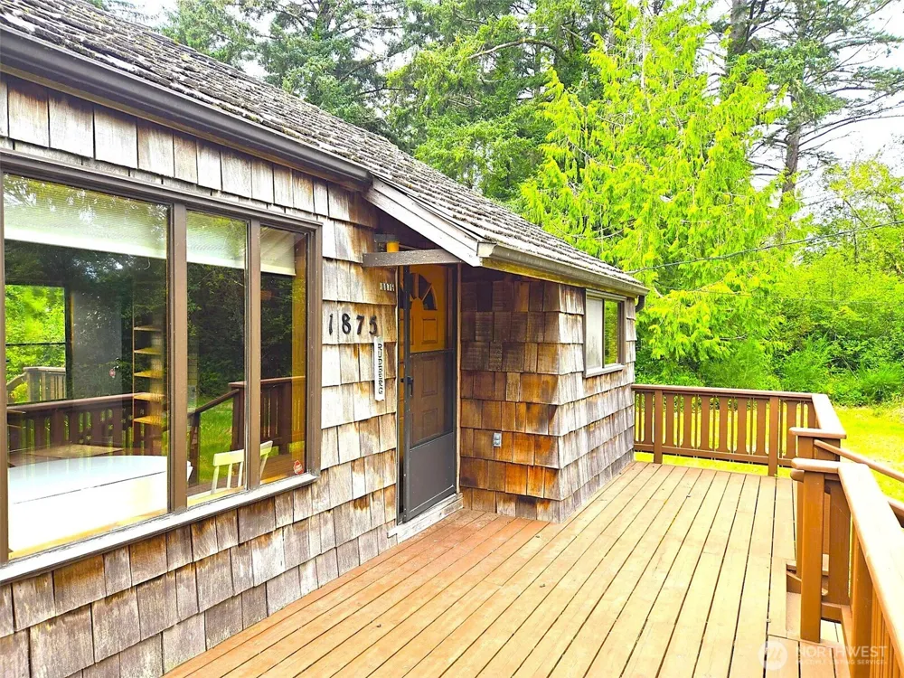 1875 State Route 105 Grayland, WA 98547