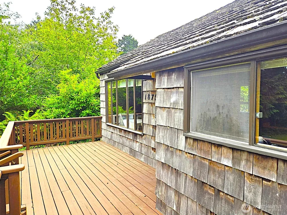 1875 State Route 105 Grayland, WA 98547