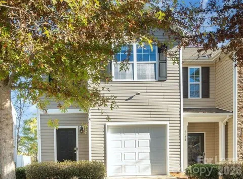 9036 Bradstreet Commons Way