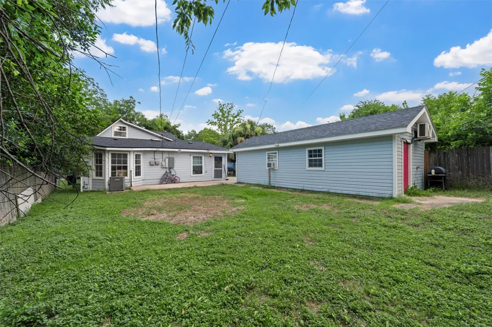 1211 S 17th Street Temple, TX 76504