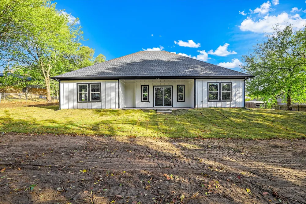 2708 Flora Lane Denison, TX 75020