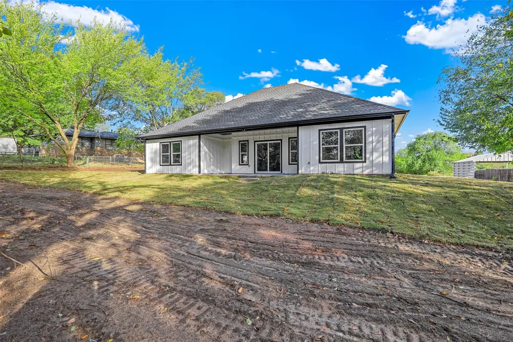 2708 Flora Lane Denison, TX 75020