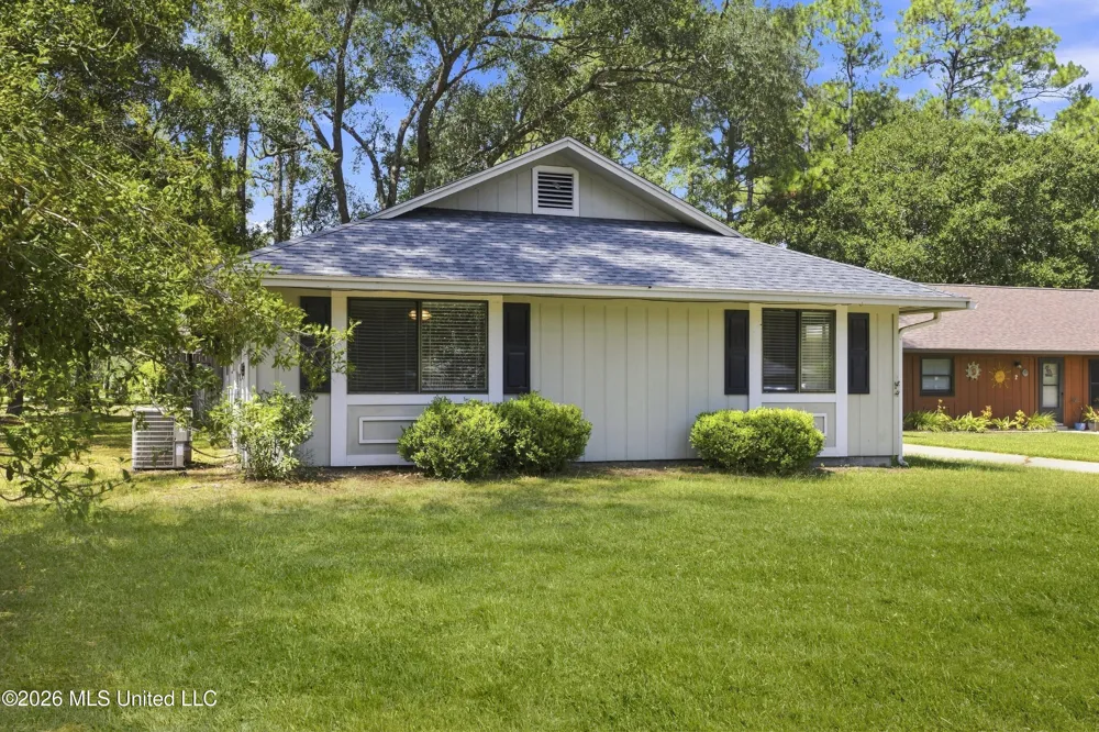 1 Fox Trot Diamondhead, MS 39525