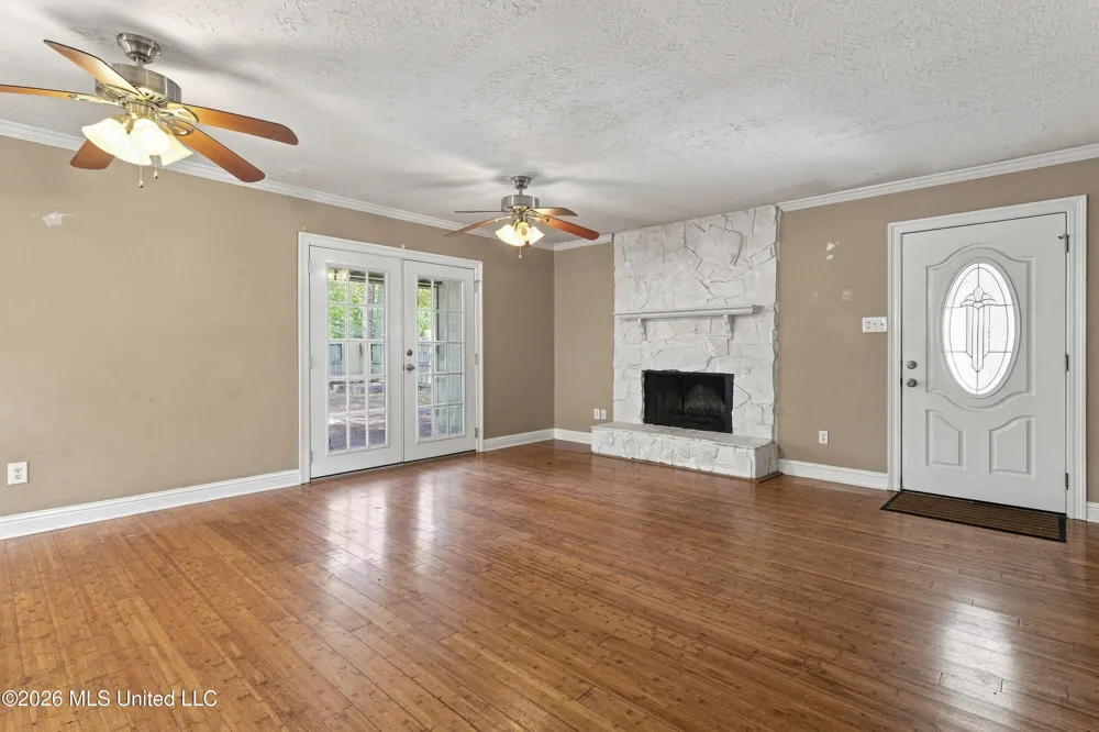 1 Fox Trot Diamondhead, MS 39525