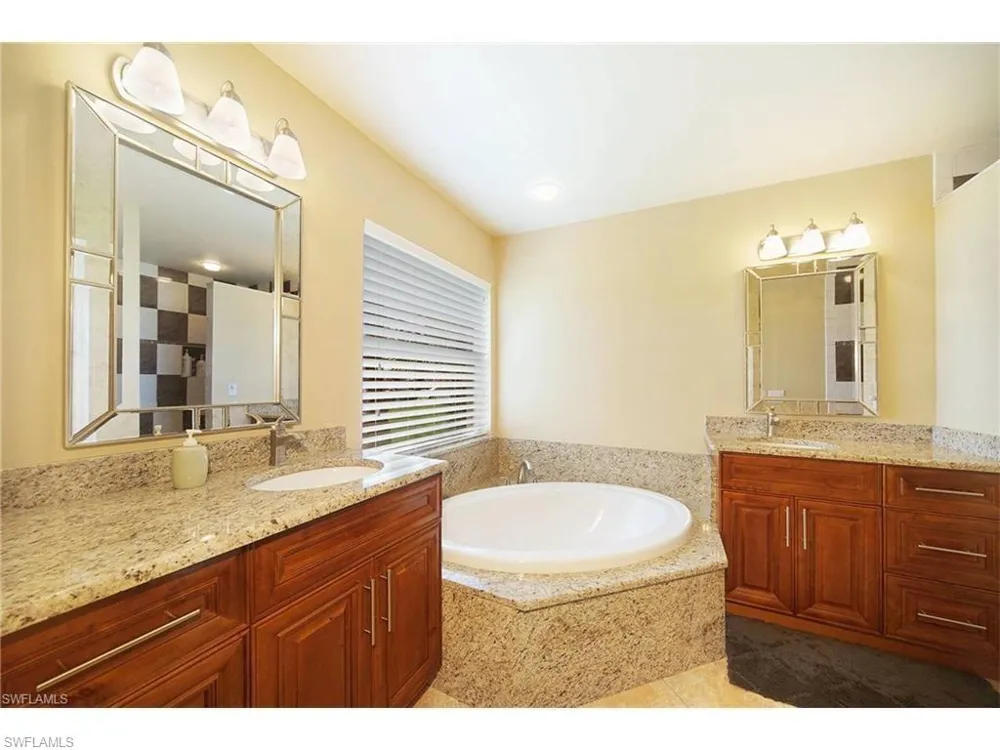 703 SW Santa Barbara Place Cape Coral, FL 33991