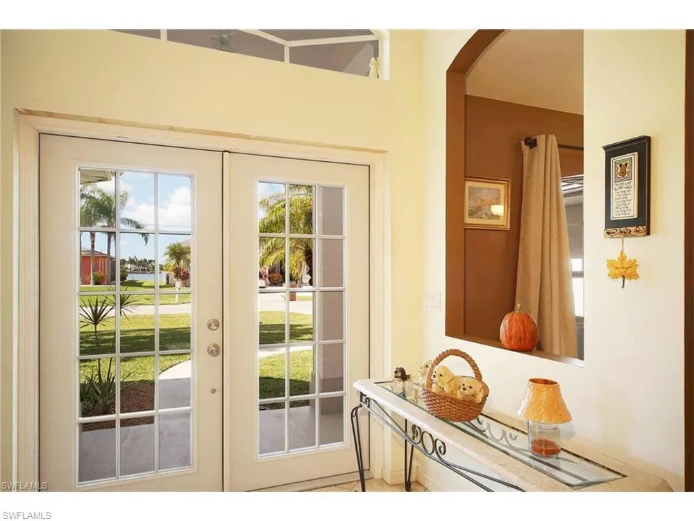 703 SW Santa Barbara Place Cape Coral, FL 33991