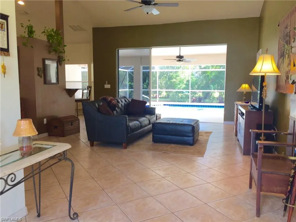703 SW Santa Barbara Place Cape Coral, FL 33991