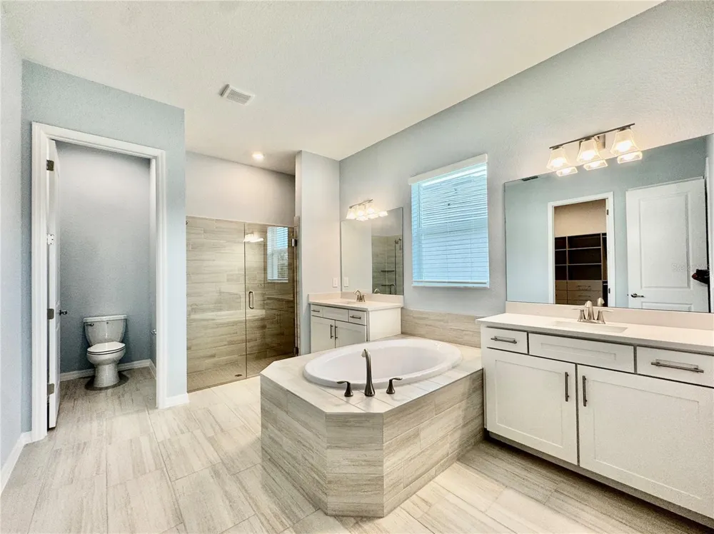 19227 SCALLOP LOOP Lakewood Ranch, FL 34211