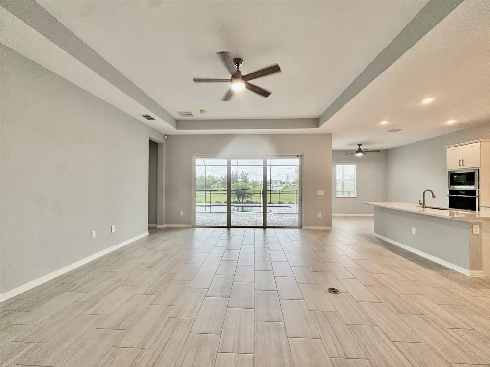 19227 SCALLOP LOOP Lakewood Ranch, FL 34211