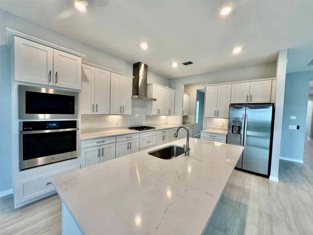 19227 SCALLOP LOOP Lakewood Ranch, FL 34211